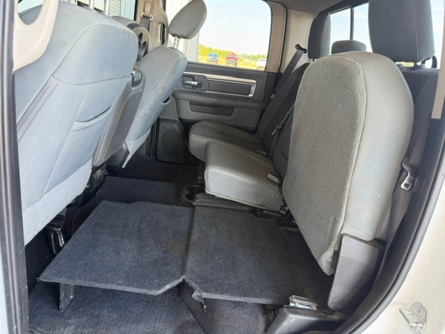 2019 RAM 1500 Classic SLT 4x4 Crew Cab 5'7" Box