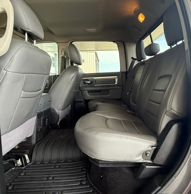 2015 RAM 1500 4WD Crew Cab 5.7 Ft Box Outdoorsman