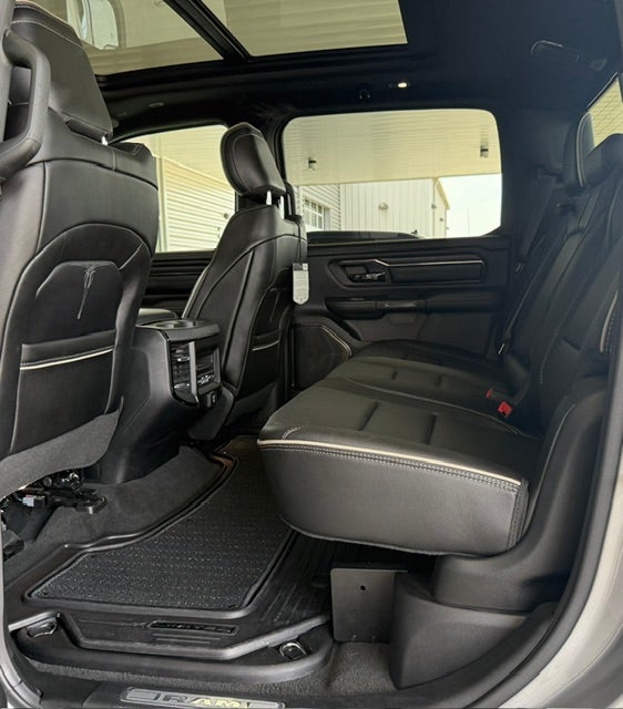 2023 RAM 1500 Limited 4x4 Crew Cab 5'7" Box