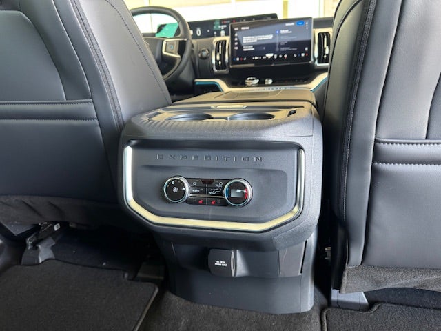 2025 Ford Expedition Max Platinum 4x4