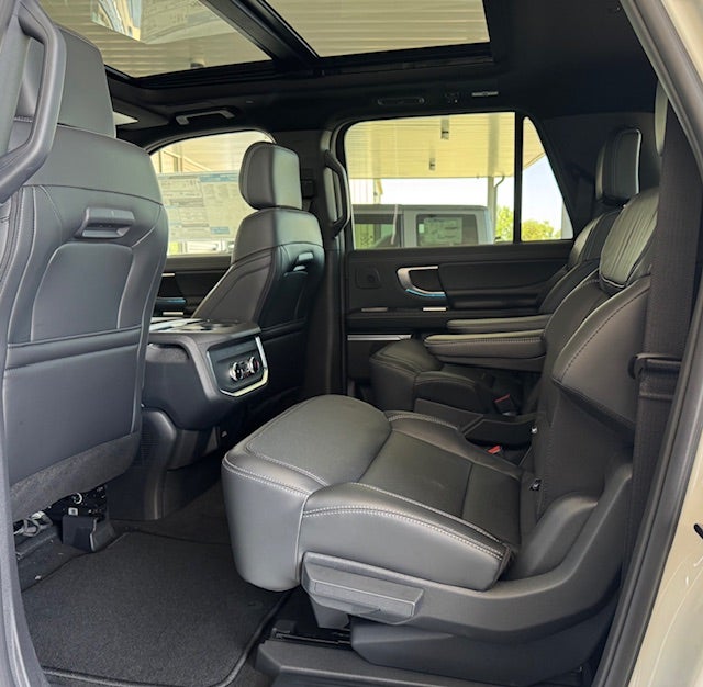 2025 Ford Expedition Max Platinum 4x4