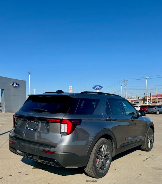 2026 Ford Explorer ST-Line RWD