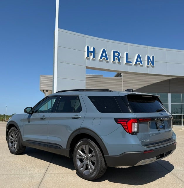 2026 Ford Explorer Active w/100A Pkg 4WD