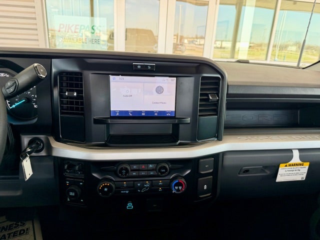 2026 Ford Super Duty F-250 SRW XL 4WD Crew Cab 6.75' Box