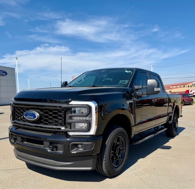 2026 Ford Super Duty F-250 SRW XL 4WD Crew Cab 6.75' Box