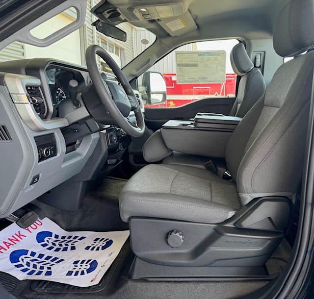 2025 Ford Super Duty F-250 SRW XL 2WD Reg Cab 8' Box