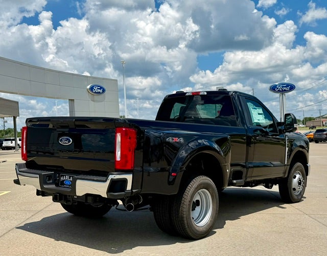 2026 Ford Super Duty F-350 DRW XL 4WD Reg Cab 8' Box