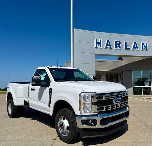 2026 Ford Super Duty F-350 DRW XL 4WD Reg Cab 8' Box