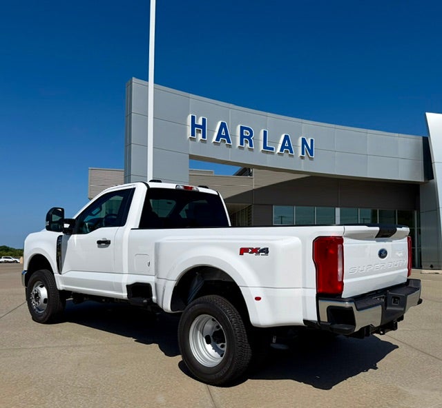 2026 Ford Super Duty F-350 DRW XL 4WD Reg Cab 8' Box