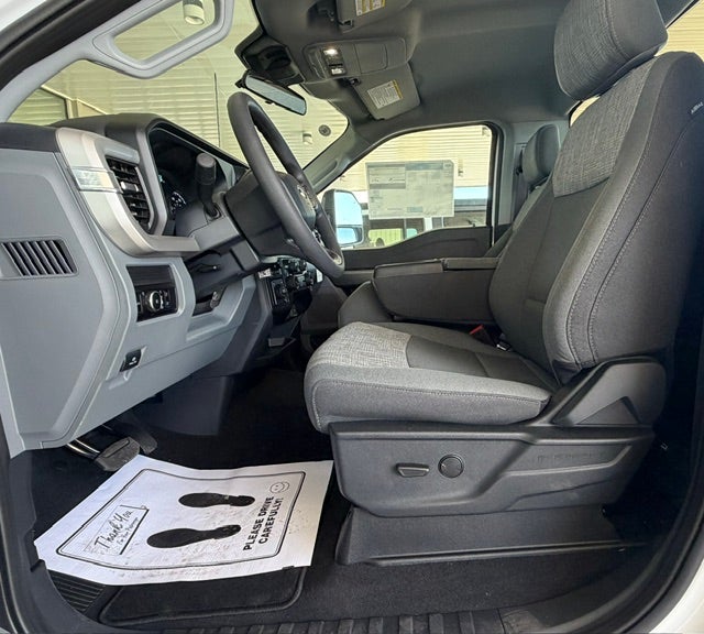 2026 Ford Super Duty F-350 DRW XL 4WD Reg Cab 8' Box