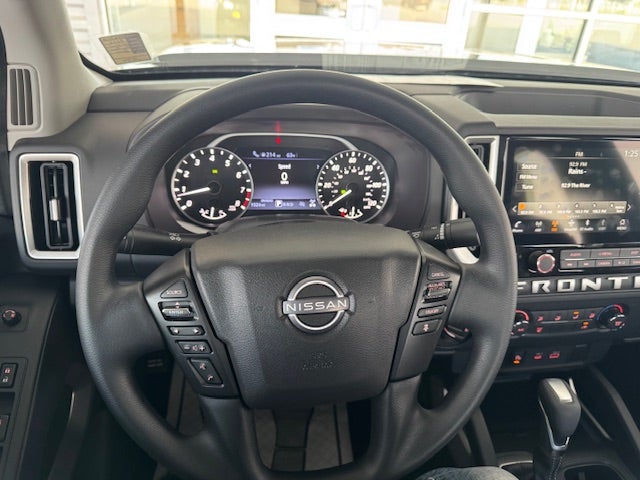 2026 Nissan Frontier Crew Cab 4x4 SV