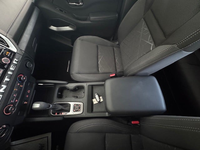 2026 Nissan Frontier Crew Cab 4x4 SV