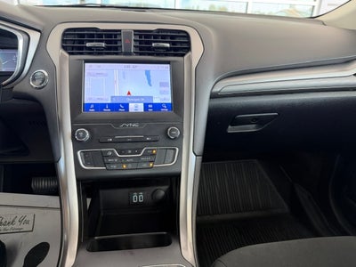 2020 Ford Fusion SE FWD