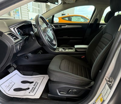 2020 Ford Fusion SE FWD
