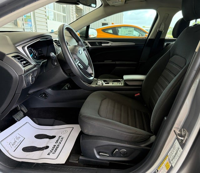 2020 Ford Fusion SE FWD